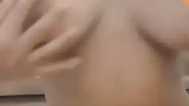 Nude ass showing Indian girl in horny mood for sex
