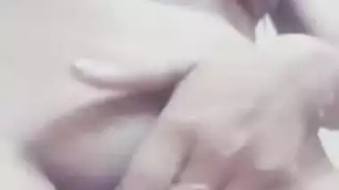 Beautiful desi girl nude show