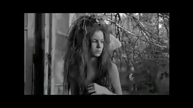 asha-puthli-nude