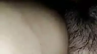 Girl takes her first dick in her tight pussy in xxx MMS