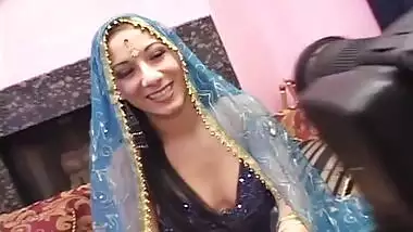 there has to be more of her, uploader thank you...